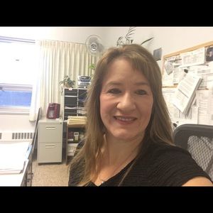 Meet your Posher, Debbie